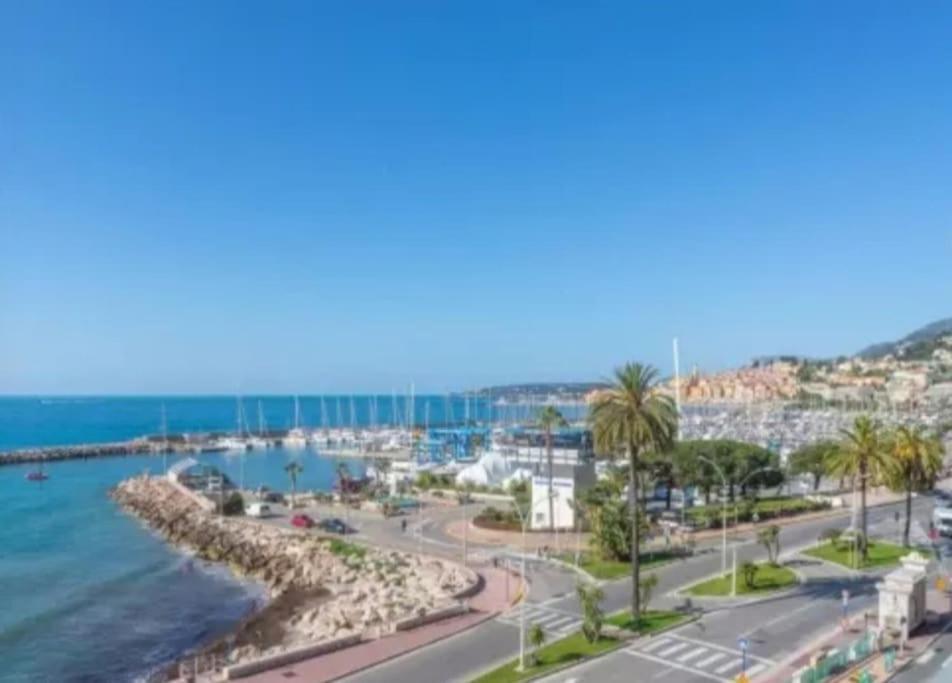 Le Garavan, Superbe Studio Vue Mer Et Vieux مينتون المظهر الخارجي الصورة